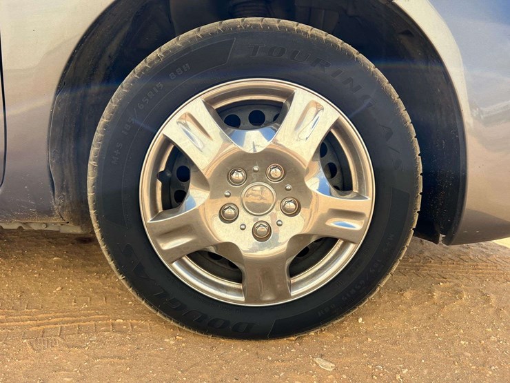 2019-nissan-versa-(99,073-miles)-image-15