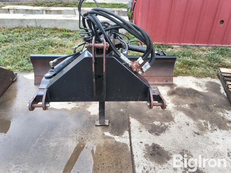 buhler-farm-king-c7080-image-2