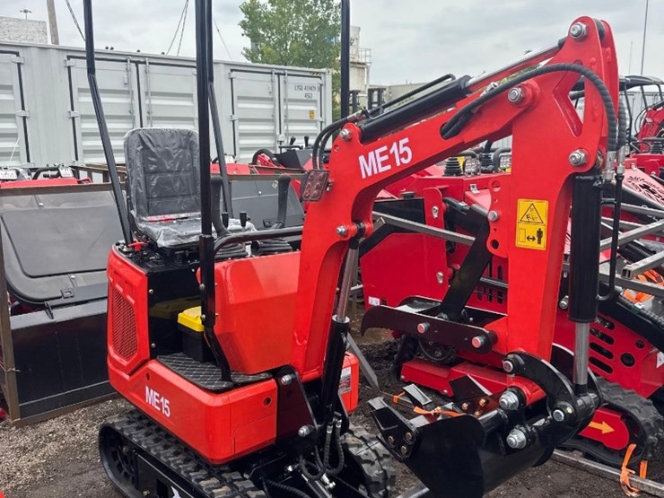 new-sd-lanch-co-mini-excavator-model-me15-image-3