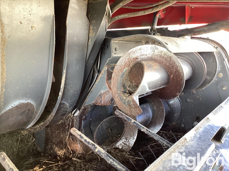2014-massey-ferguson-2270-image-16