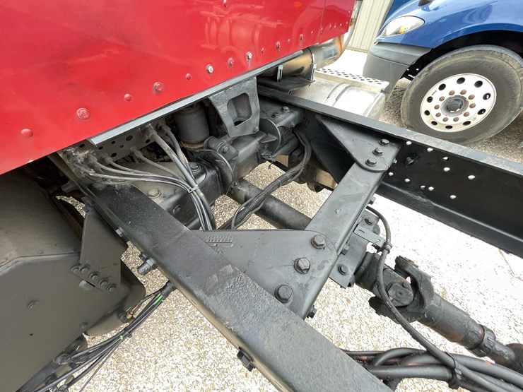 2006-kenworth-t800-image-23