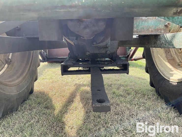 john-deere-70-image-17