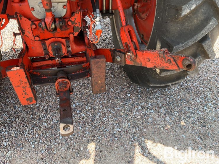 1965-case-730-comfort-king-2wd-tractor-image-19