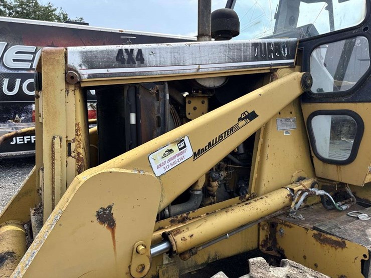 caterpillar-416b-image-8