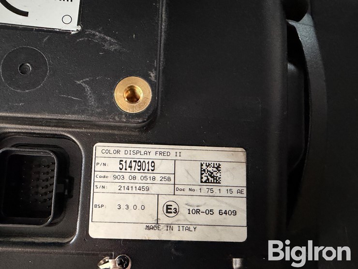 2021-case-ih-700-image-16