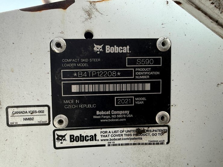 2021-bobcat-s590-image-26