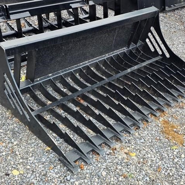 NEW WILDKAT 68" SKIDLOADER ROCK BUCKET