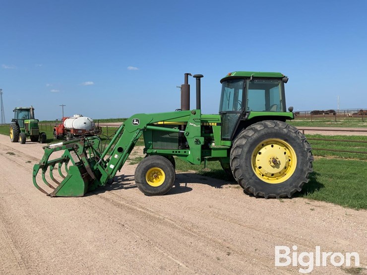 1989-john-deere-4455-image-8