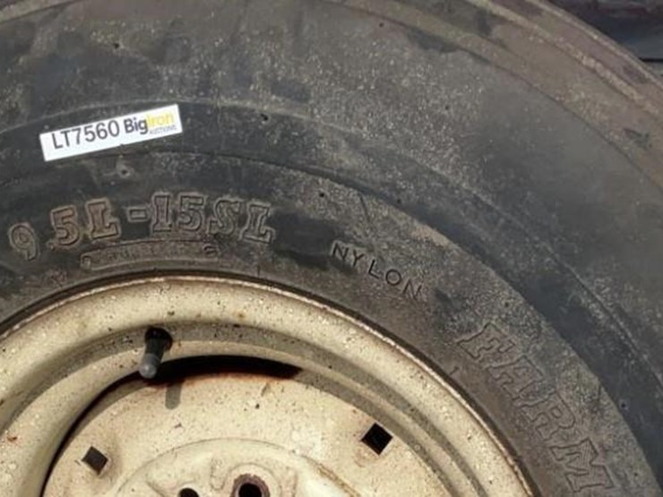9.5l-15sl-implement-tires-&-rims-image-11