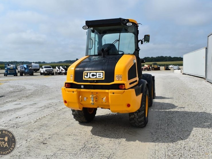 2023-jcb-409-image-17