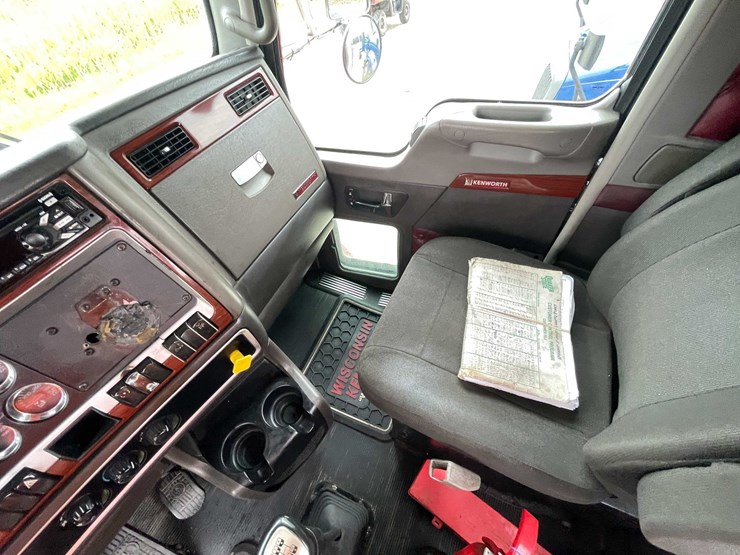 2006-kenworth-t800-image-75
