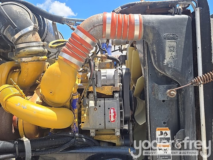 2005-peterbilt-357-image-54