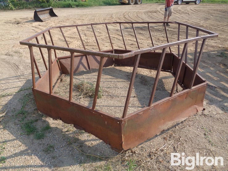 round-bale-feeder-image-6