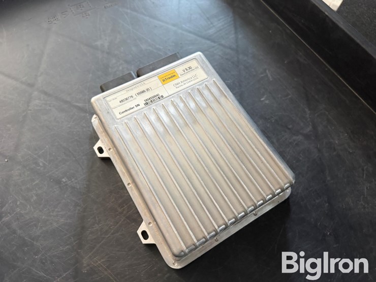 2018-trimble-nav-3-cnh-controller-image-1