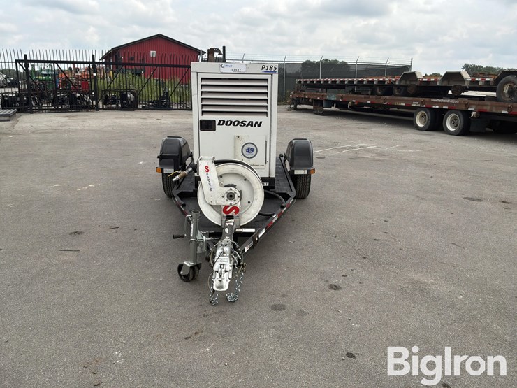 2016-massey-ferguson-730-image-2
