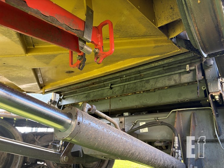 2013-claas-lexion-760-image-10