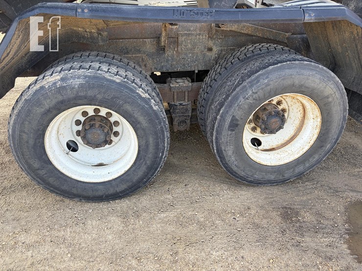 1996-ford-lt9000-image-17