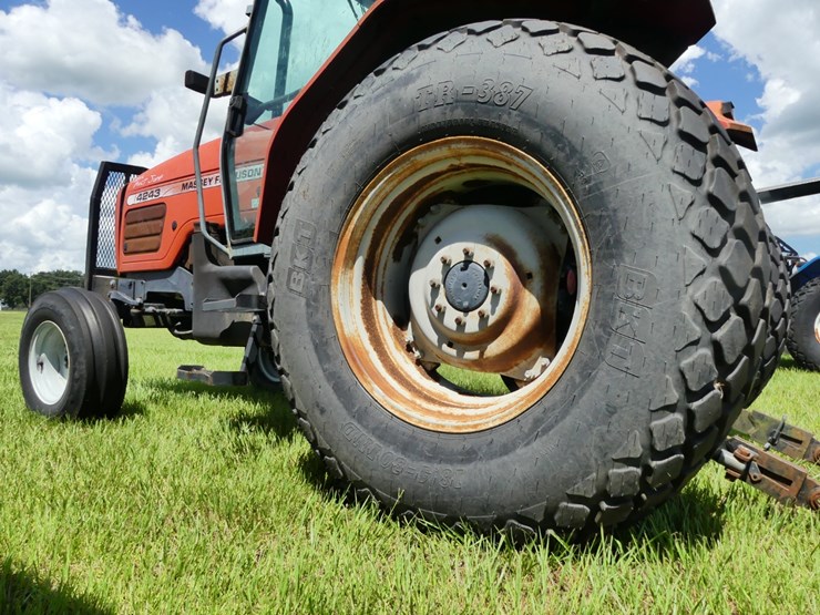 massey-ferguson-4243-image-5