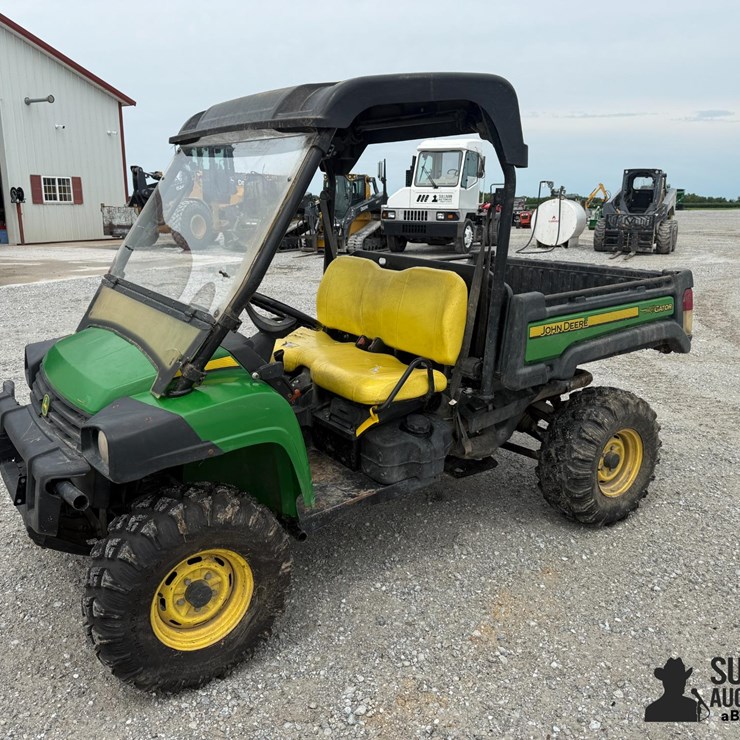 JOHN DEERE 825