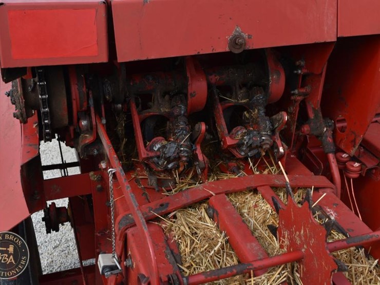 new-holland-311-image-24
