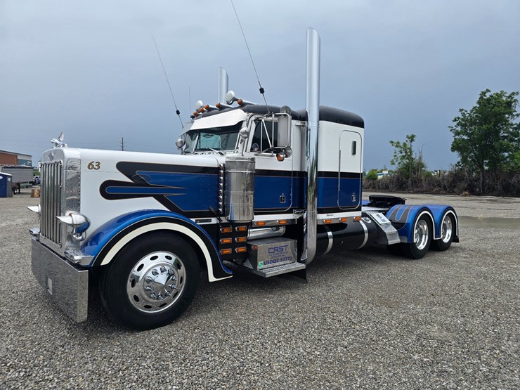 2000-peterbilt-379-image-4