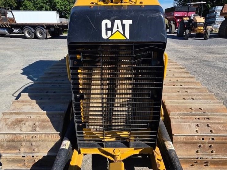 2020-caterpillar-d5k2-lgp-image-51
