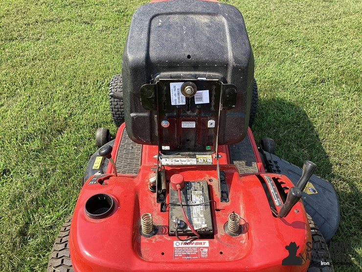 2019-troy-bilt-pony-image-18