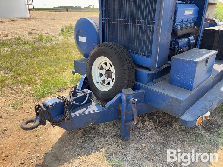 tritan-51020ss-diesel-water-pump-on-t/a-flatbed-trailer-image-13