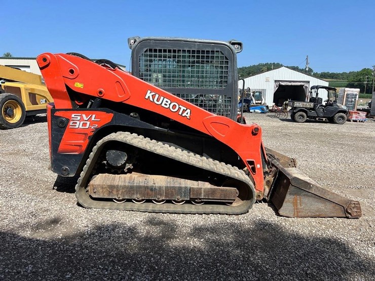 2014-kubota-svl90-2-image-7