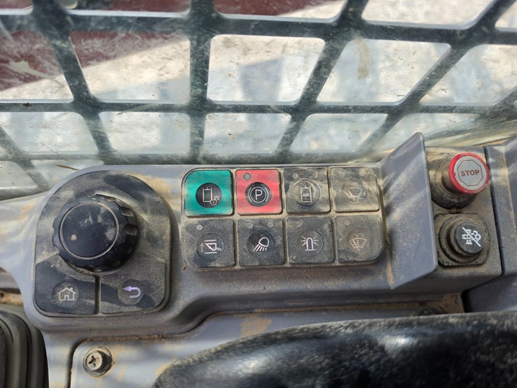 2024-kubota-svl75-3-image-25