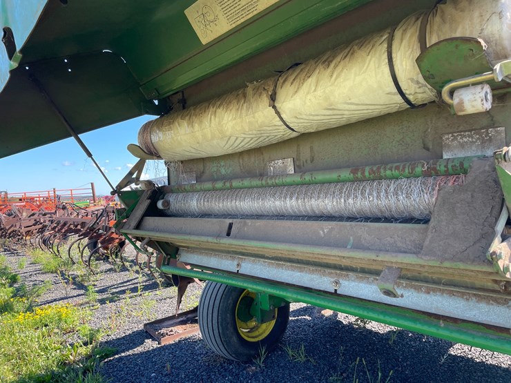 2003-john-deere-567-image-40