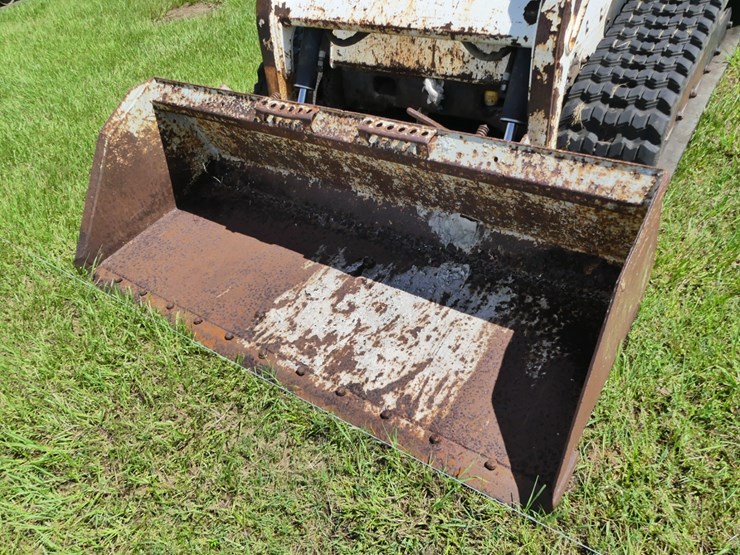2006-bobcat-t190-image-10