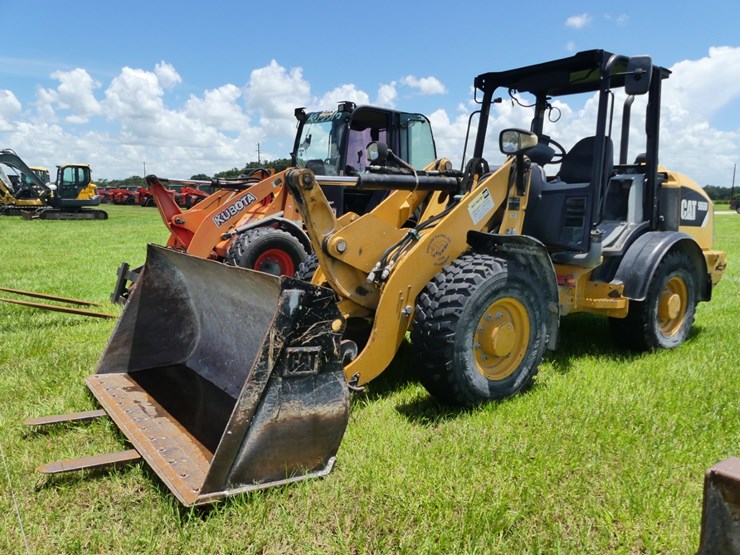 caterpillar-906m-image-1