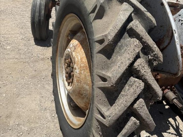 ford-tractor-image-14
