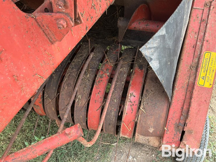 hesston-4800-image-15