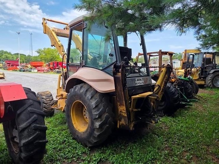new-holland-555e-image-4