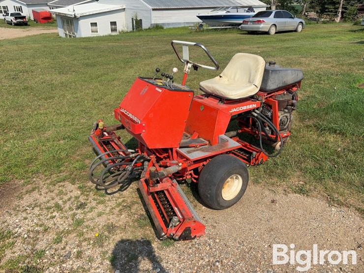 jacobsen-greens-king-4-greens/turf-thatcher-image-1