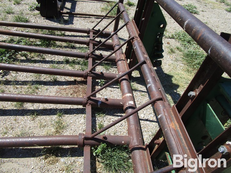 john-deere-725-image-10