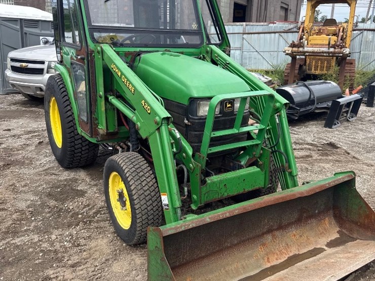 john-deere-4300-image-4