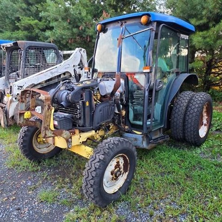 NEW HOLLAND TN65D