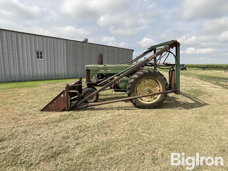 john-deere-70-image-8
