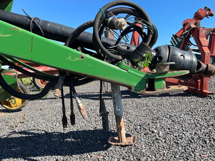 2003-john-deere-567-image-36
