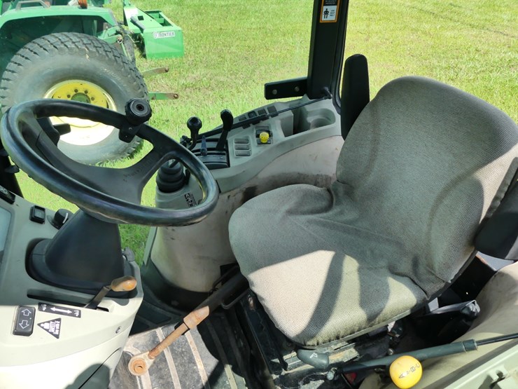 john-deere-3520-image-14