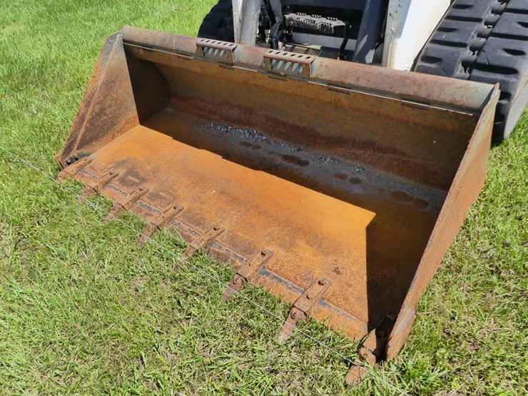 2022-bobcat-t76-image-10