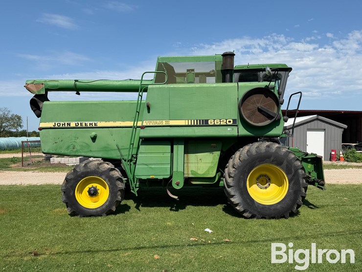 1985-john-deere-6620-titan-ii-image-4