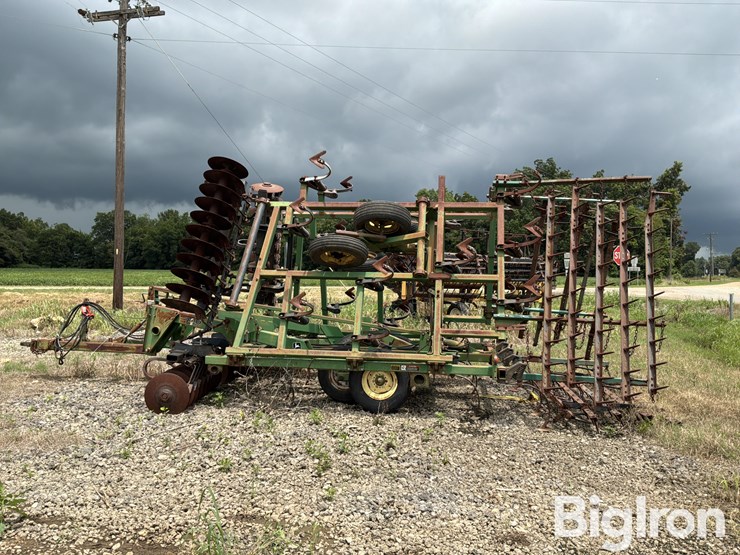 john-deere-726-image-8