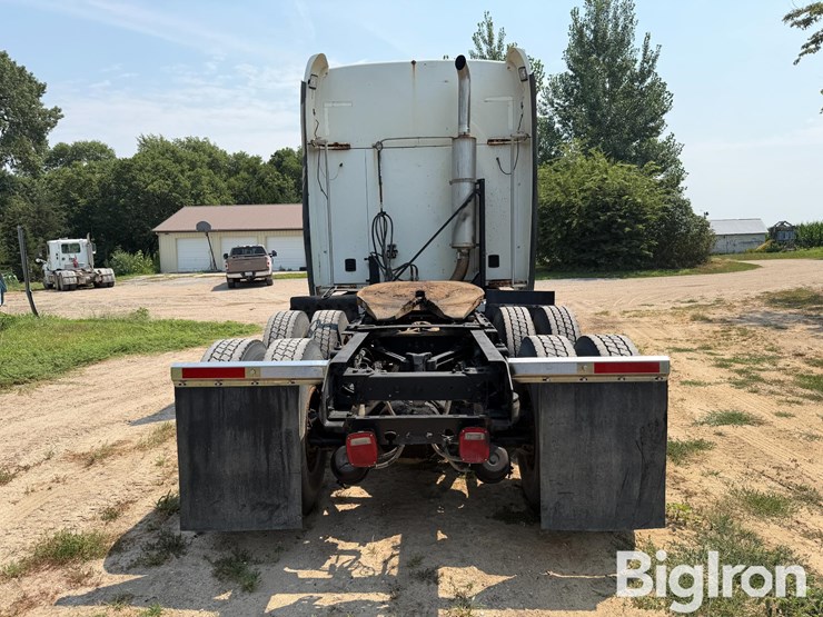 2001-kenworth-t2000-image-6