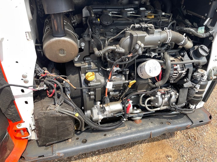 bobcat-s740-image-21