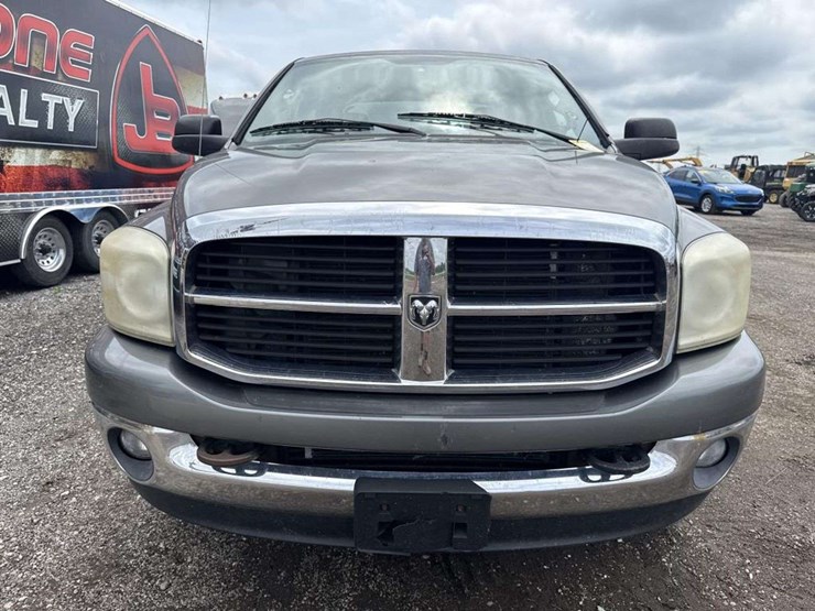 2007-dodge-2500-image-5