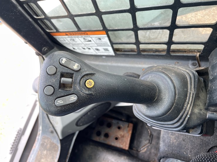 bobcat-s740-image-29